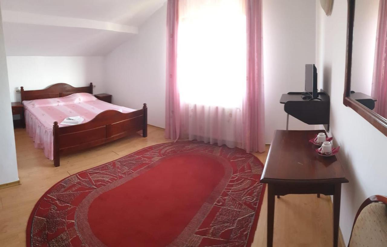 Motel Balcost Piatra Neamţ Zewnętrze zdjęcie