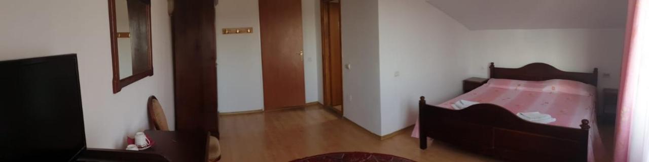 Motel Balcost Piatra Neamţ Zewnętrze zdjęcie