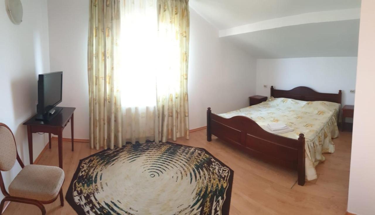 Motel Balcost Piatra Neamţ Zewnętrze zdjęcie